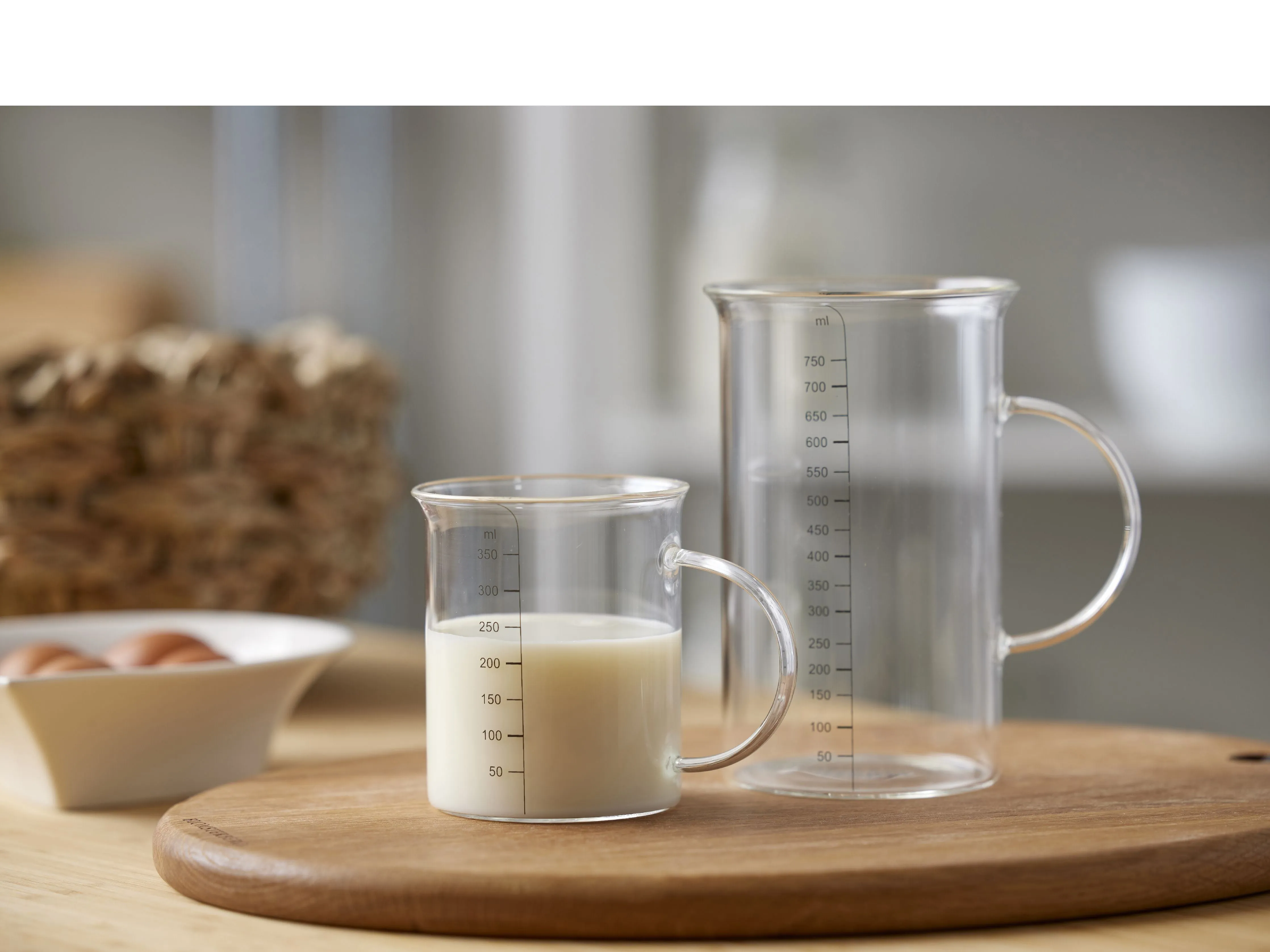 Blomsterbergs Measuring Jug, 750 Ml