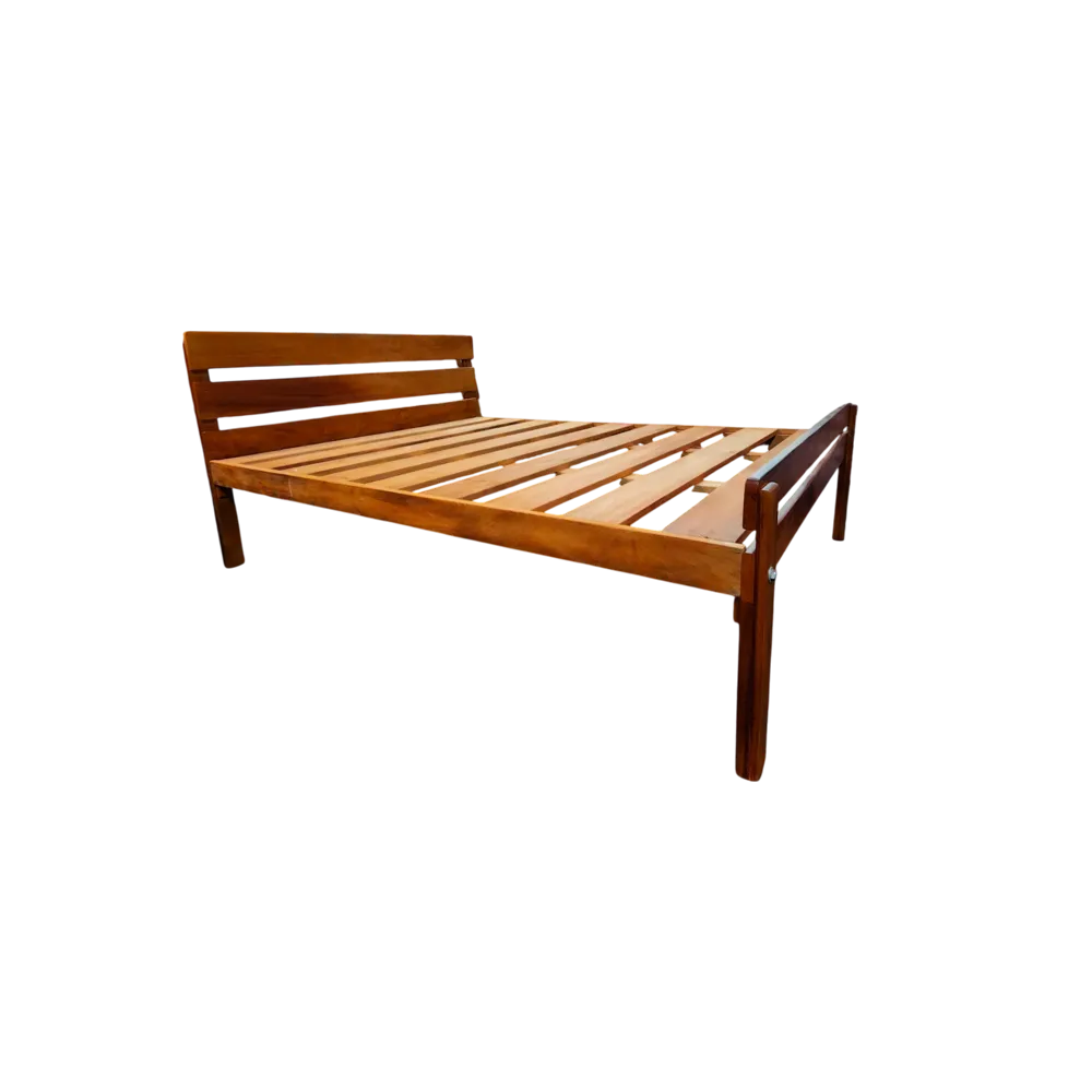 Diamex Mahogany Queen Slat Bed L2130 x W1525 x H930mm