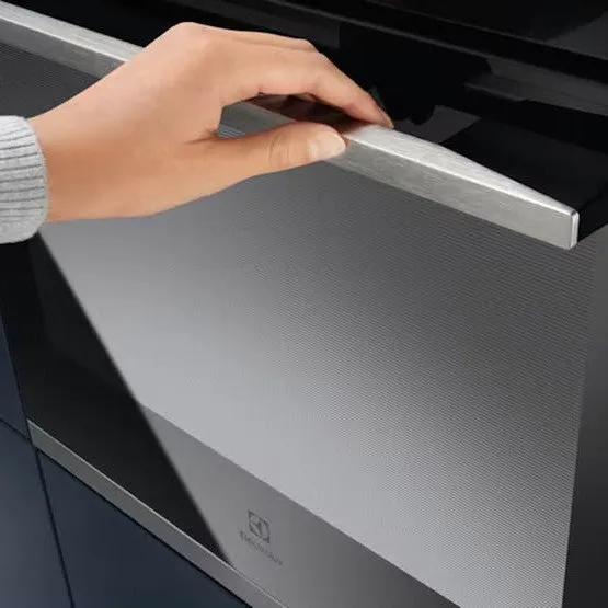 Electrolux Built-in Pyrolytic Single Oven | KOFFP46TX