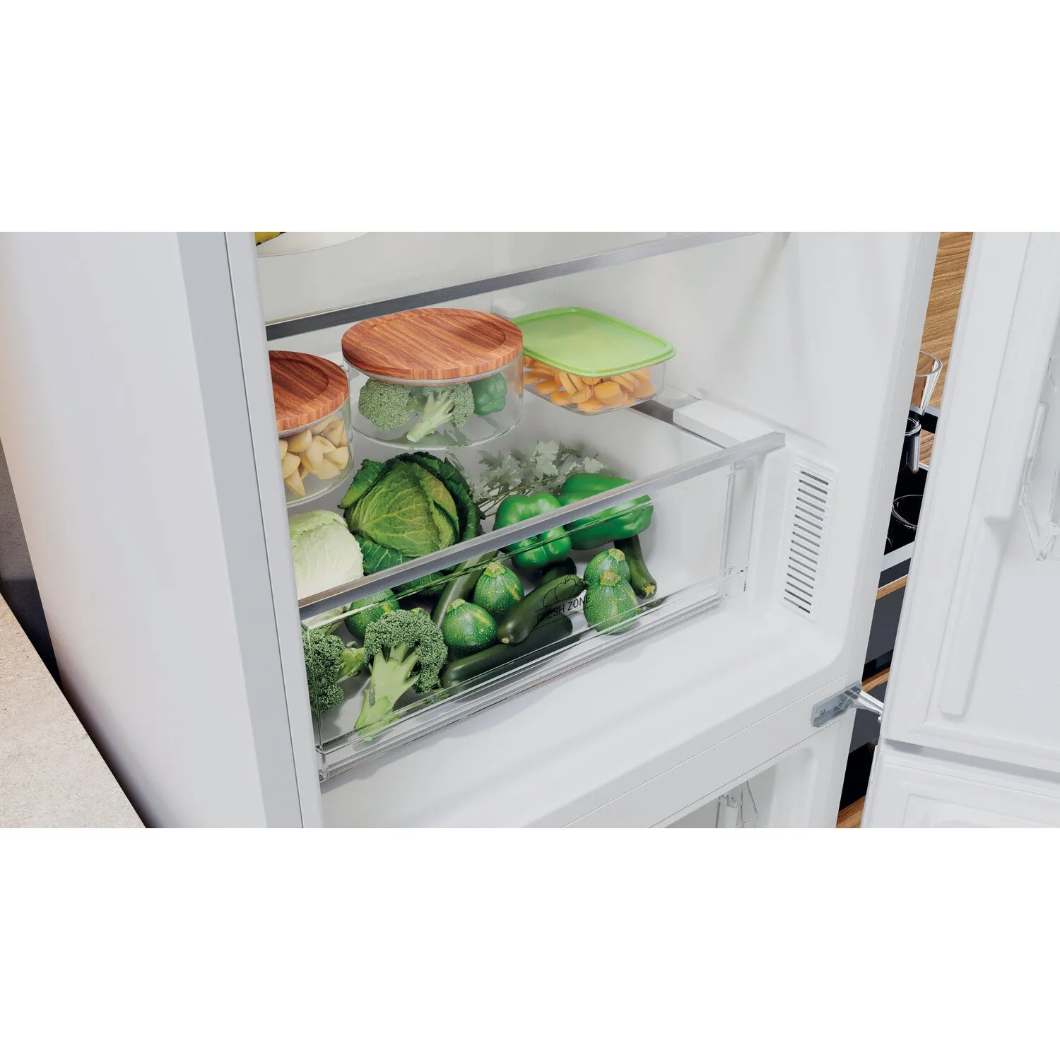 Hotpoint H7X 83A W Freestanding 230L Fridge Freezer - White, D Rated