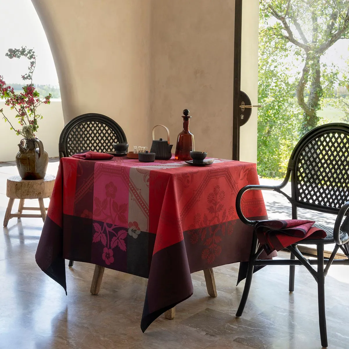 Le Jacquard Franais | Hacienda Coated Tablecloth - Red - 69"X126"