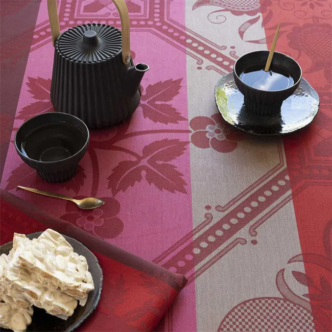 Le Jacquard Franais | Hacienda Coated Tablecloth - Red - 69"x98"