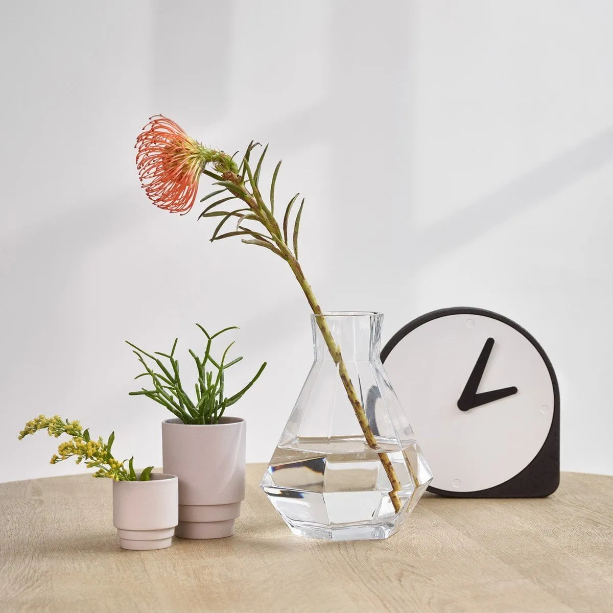 Puik Clork Table Clock, Black