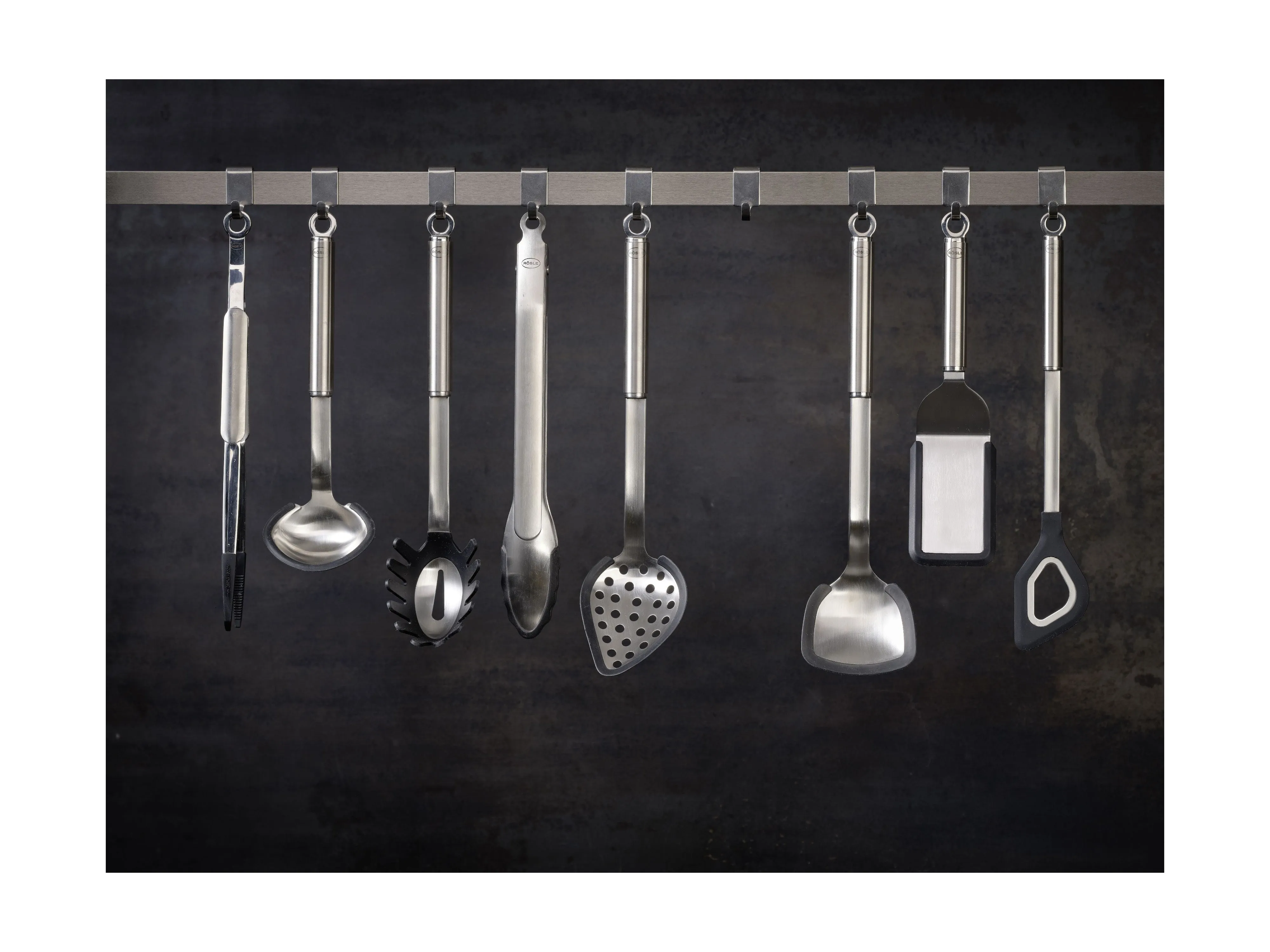 Rösle Spatula With Holes And Bent 26 X 14 X 6.5 Cm