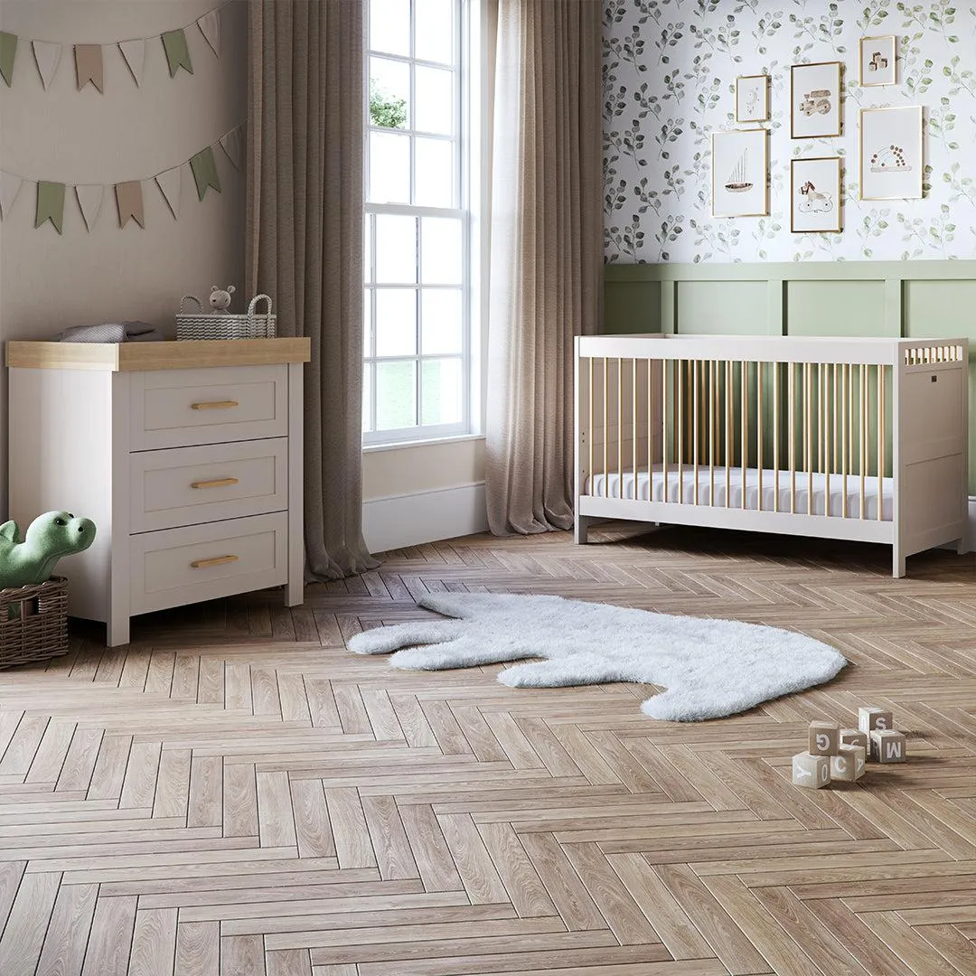 Silver Cross Seville Cot Bed - Cashmere Oak