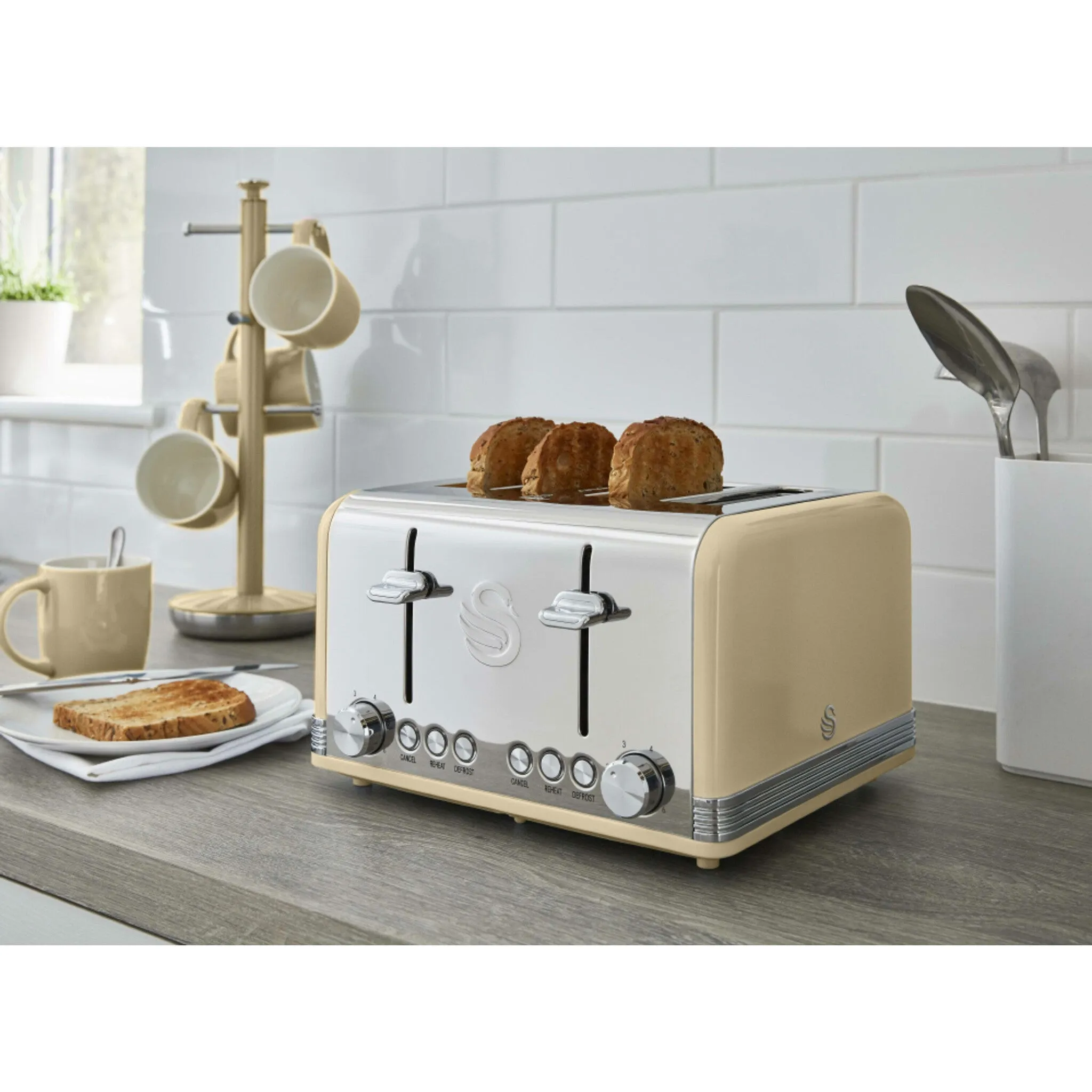 Swan ST19020CN toaster 6 4 slice(s) 1600 W Cream