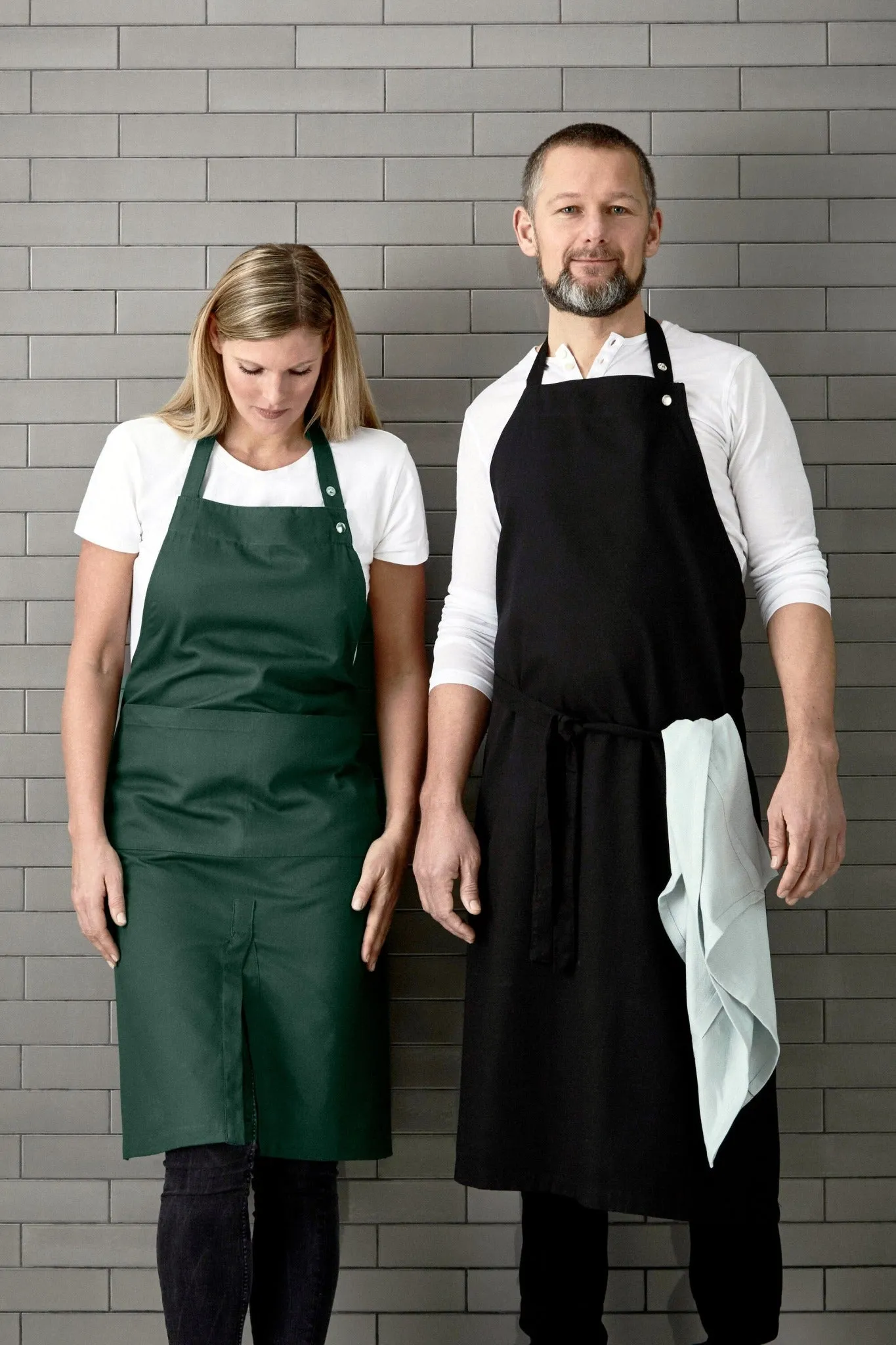 The Organic Company Apron With Pocket, Black