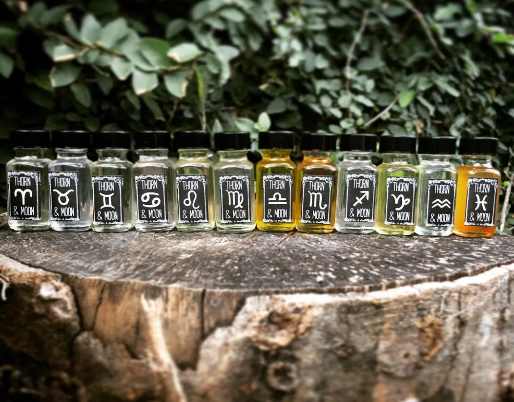 Thorn & Moon Zodiac Oil - Leo - Pure Essential Oils - Lavender, Rosemary, and Frankincense