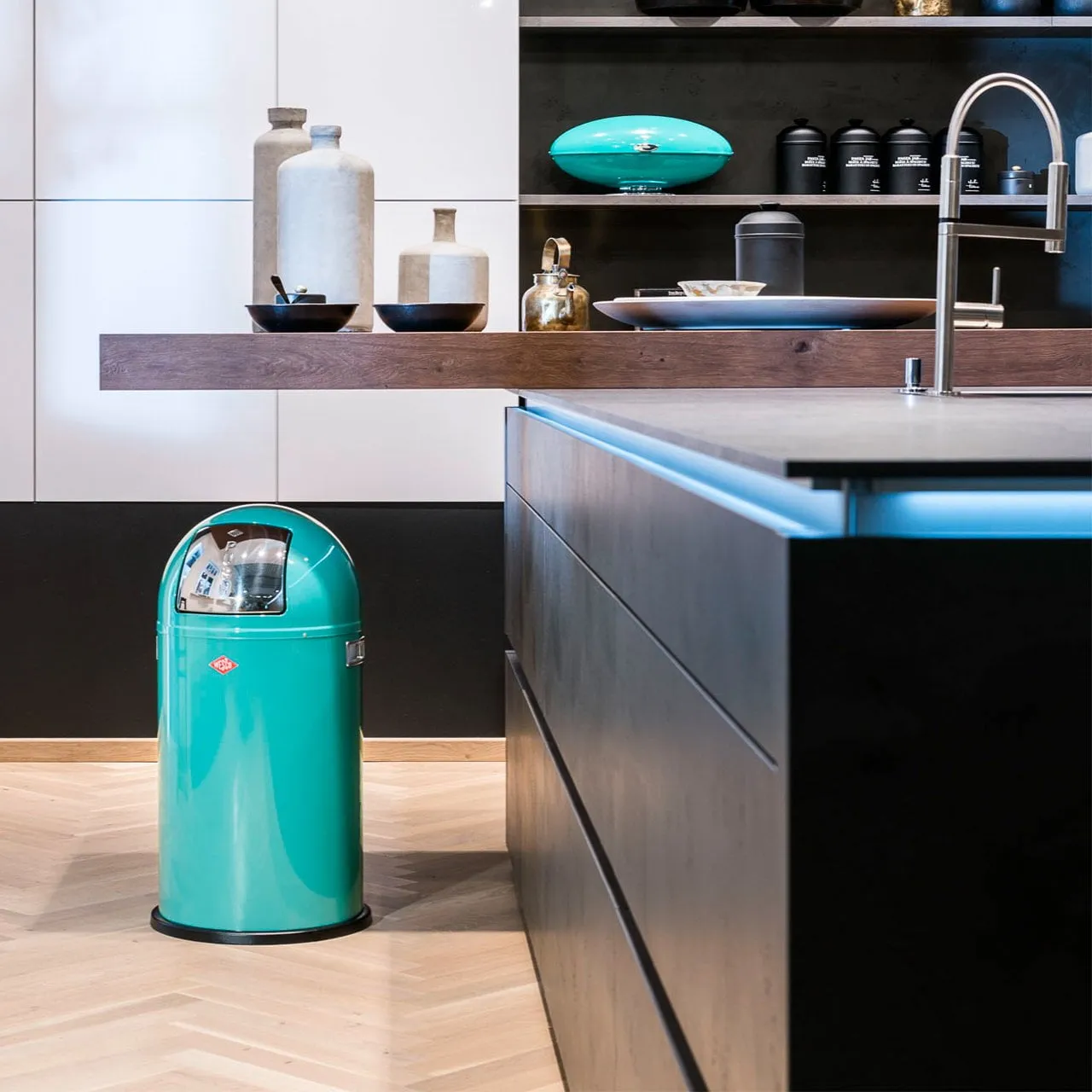 Wesco Pushboy 50 Litres, Warm Grey